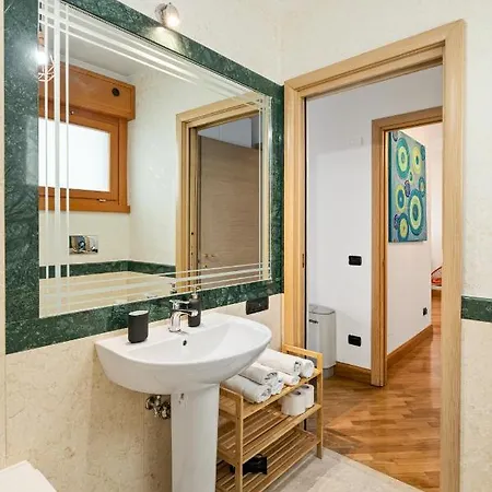 Amsterdam Design + Posto Auto روما