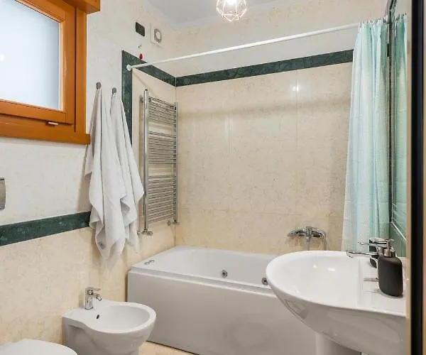 Amsterdam Design + Posto Auto Rom